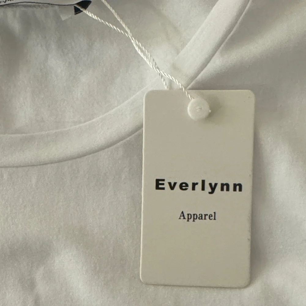 Everly White Tee with Black Script and Knot Detail - Picture 6 of 8